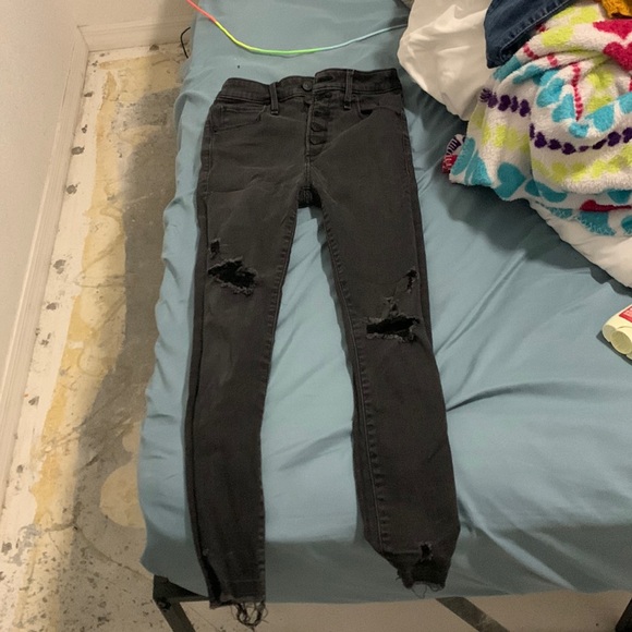 Abercrombie and Fitch black jeans - Picture 1 of 2